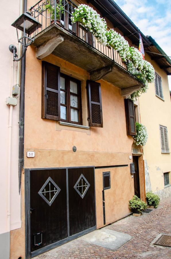 Holiday House Antica Dimora Soggiorni In Langa Centro Storico لا مورّا المظهر الخارجي الصورة