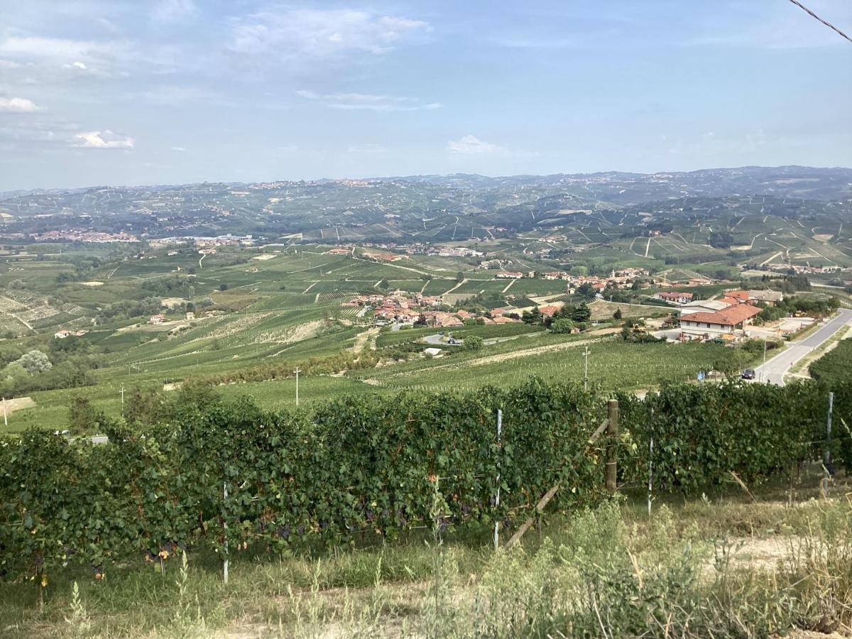 Holiday House Antica Dimora Soggiorni In Langa Centro Storico لا مورّا المظهر الخارجي الصورة