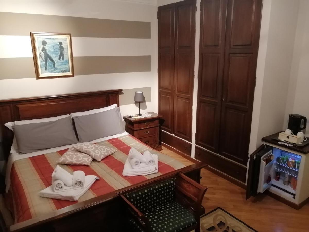 Holiday House Antica Dimora Soggiorni In Langa Centro Storico لا مورّا المظهر الخارجي الصورة