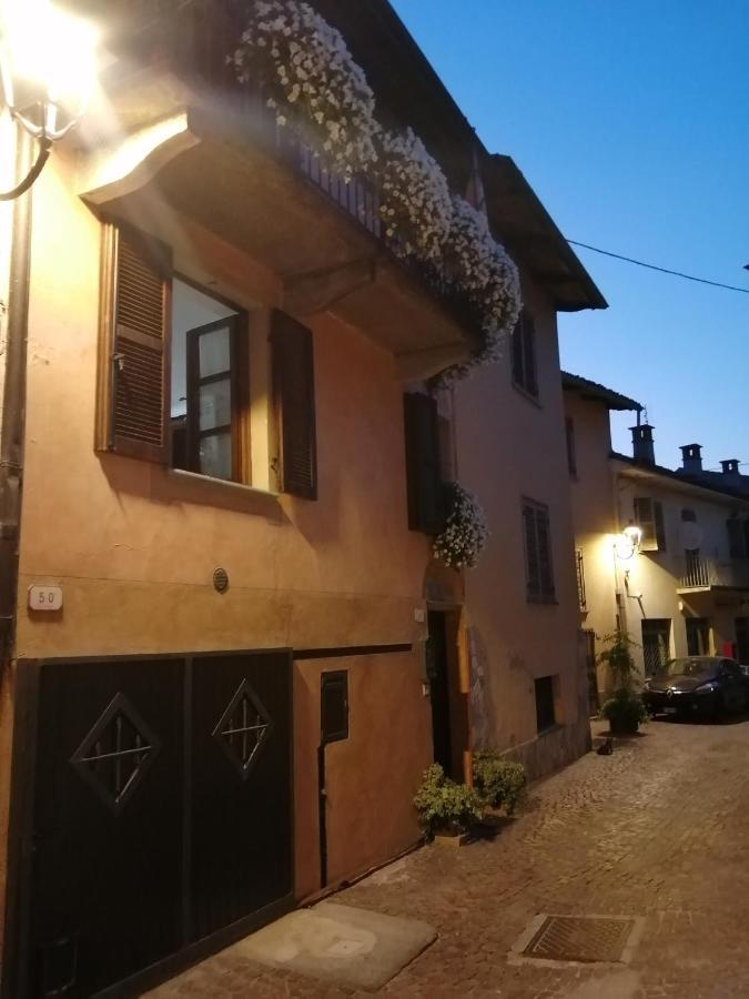 Holiday House Antica Dimora Soggiorni In Langa Centro Storico لا مورّا المظهر الخارجي الصورة